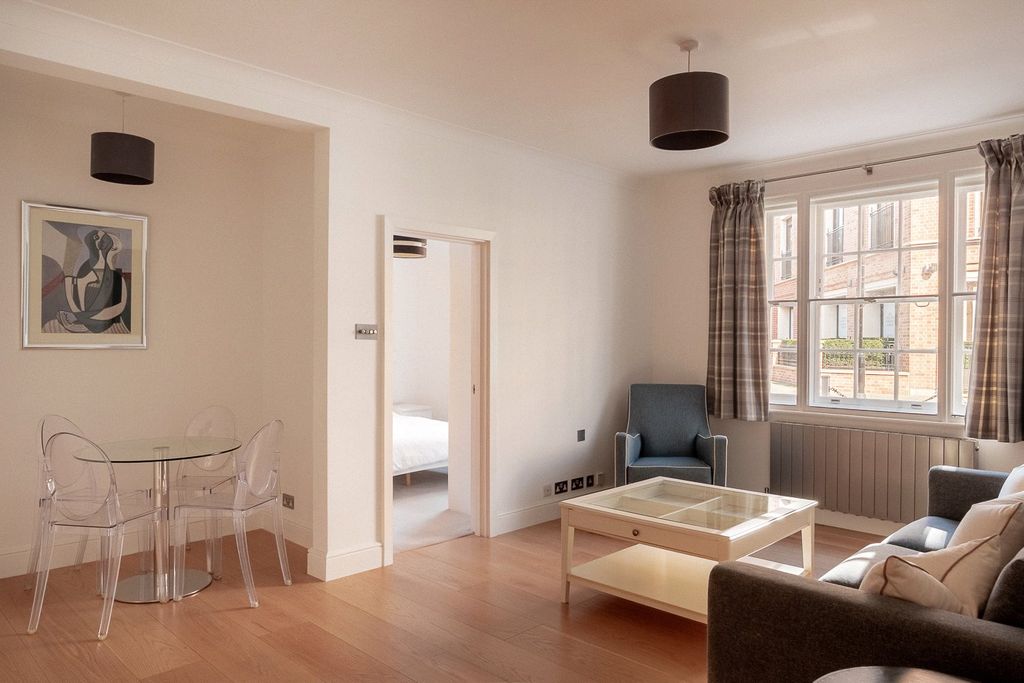 Property photo 2 of 8 Reception