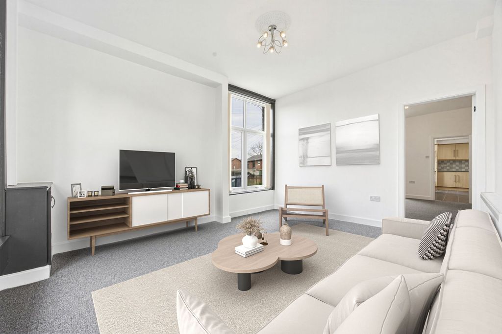 Property photo 3 of 27