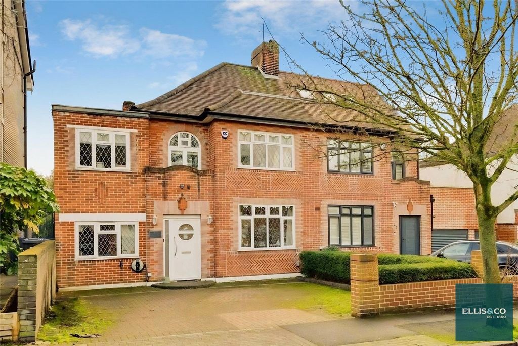 Property photo 1 of 15 Picture No. 18