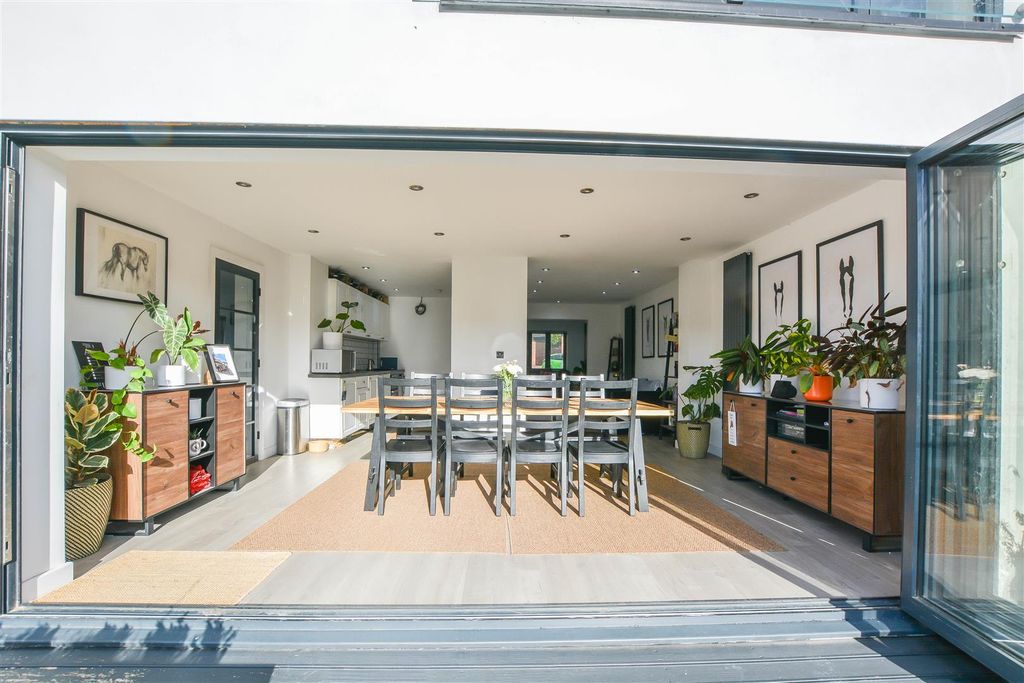 Property photo 3 of 23 Dsc_0170.Png