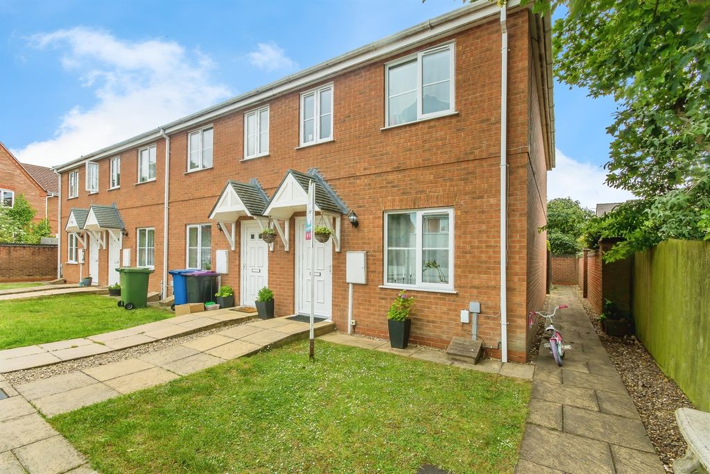 Property photo 1 of 18