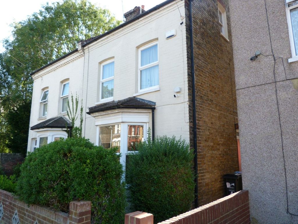 Property photo 1 of 9 Photograph 1