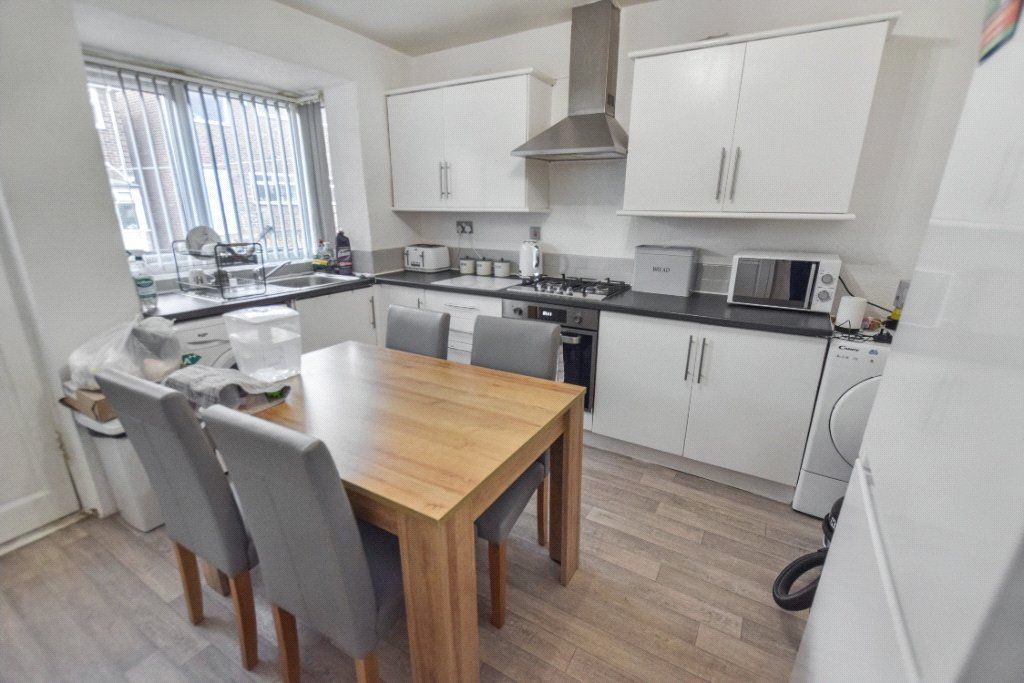 Property photo 3 of 10 Kitchen/Diner