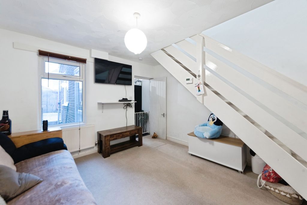 Property photo 2 of 14 Pbox-Img.Jpg