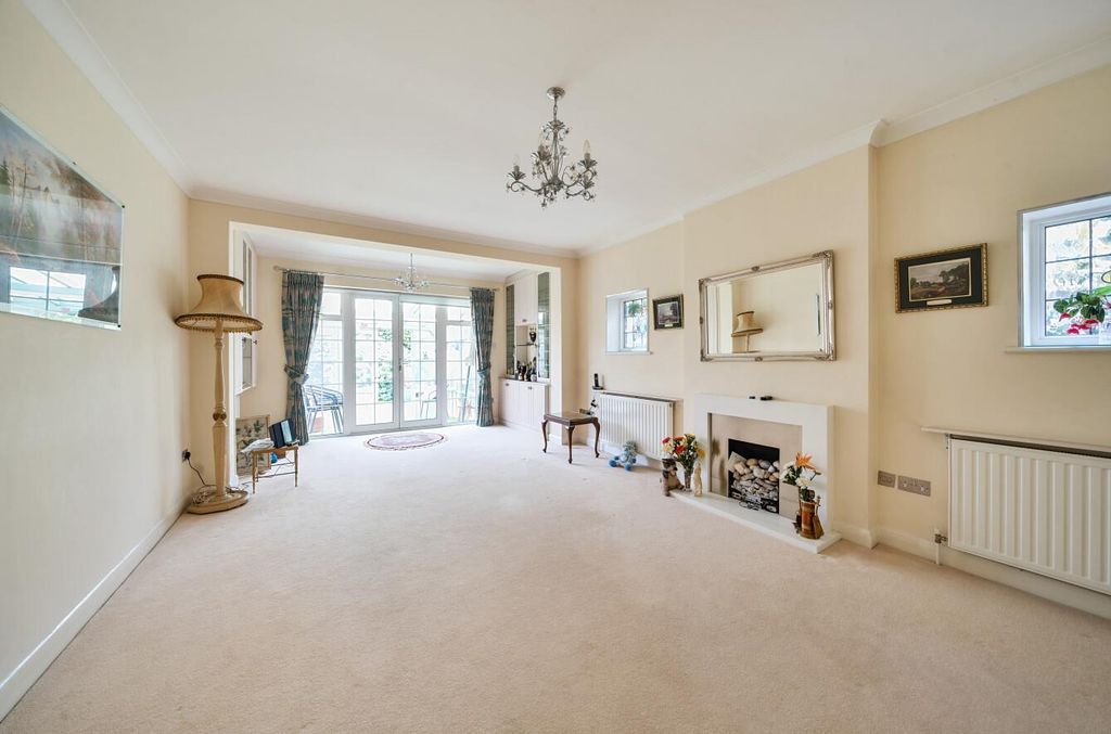 Property photo 3 of 14 Davidson Frost-Wellings, Dfw, Green Lane, Stanmore