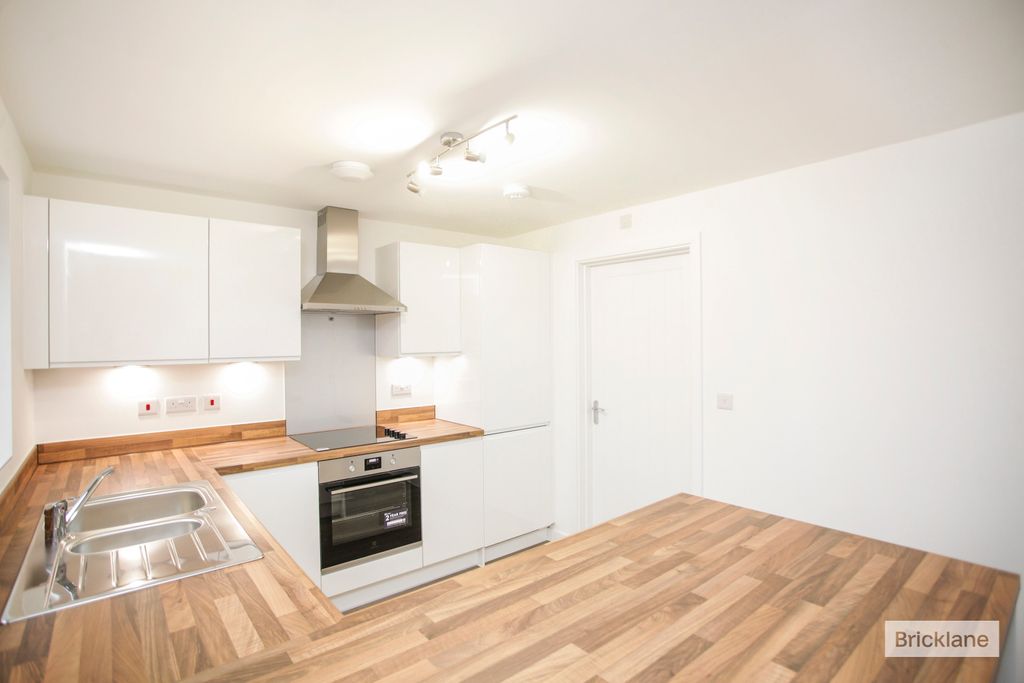 Property photo 3 of 15 Image