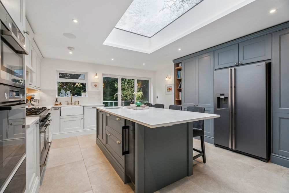 Property photo 2 of 23