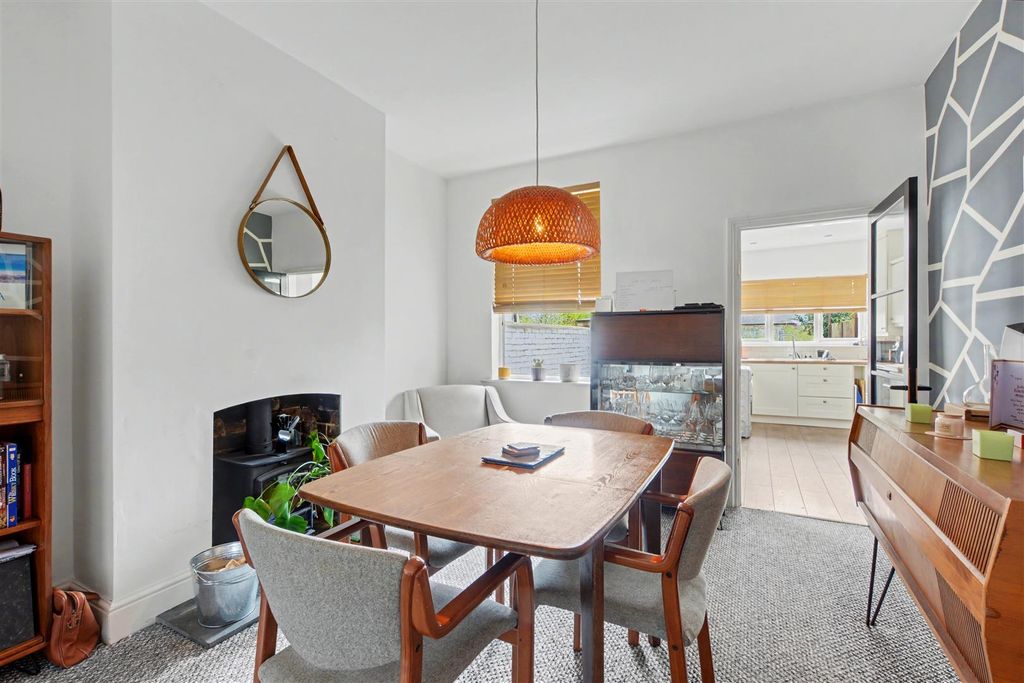 Property photo 3 of 17 Dining Room_1.Jpeg