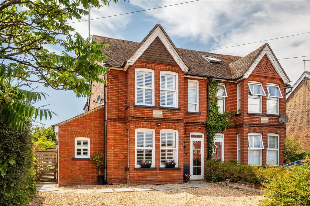 Property photo 1 of 20 Maythorne, Haywards Heath Road-28.Jpg