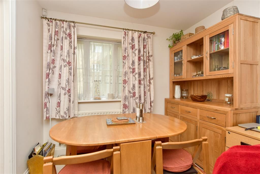 Property photo 3 of 10 Lounge/Diner