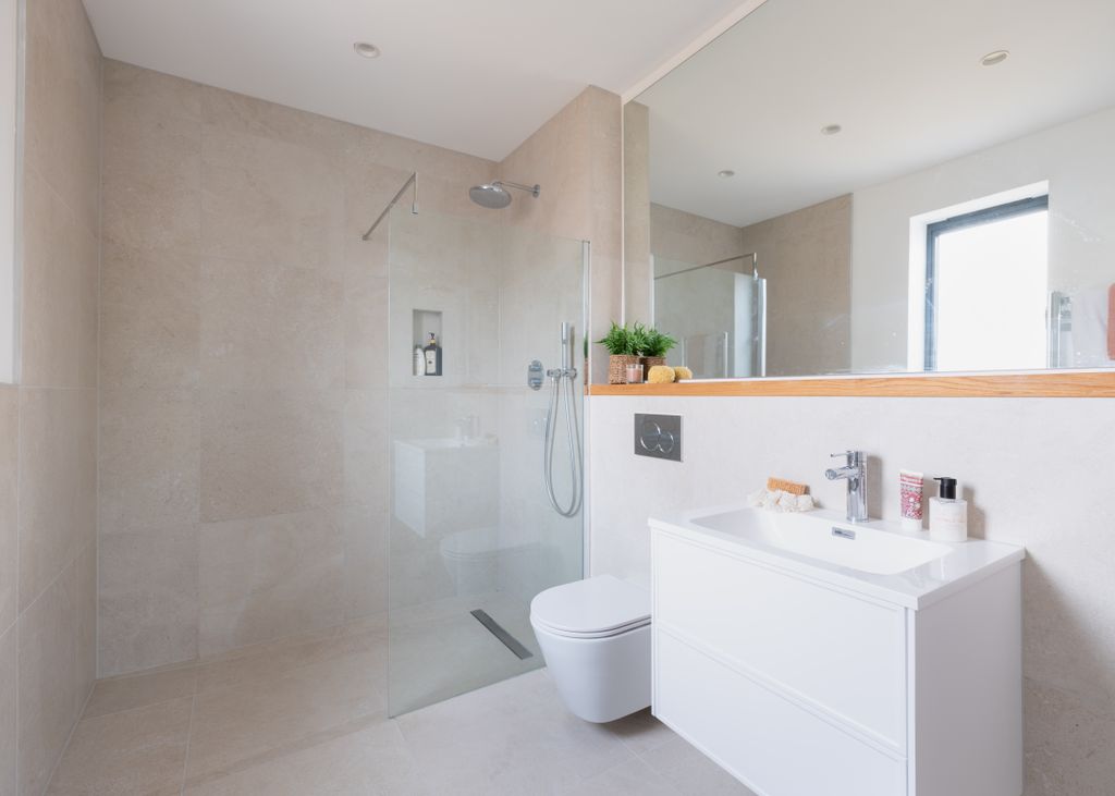 Additional image 12 of 2 bed flat for saleTrebetherick Gardens, Trebetherick, Wadebridge PL27