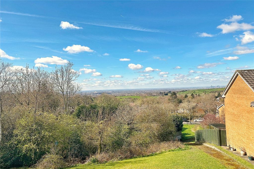 Property photo 3 of 37 Views