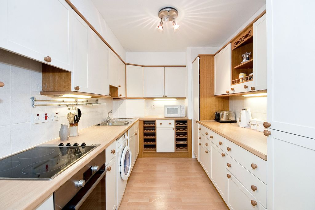 Property photo 2 of 9 Picture 2