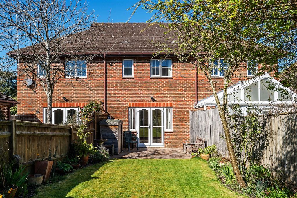 Property photo 2 of 21 9-Gayton-Close-23.Jpg