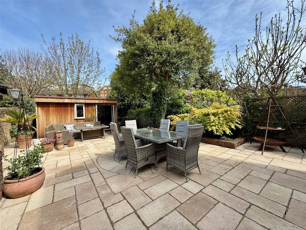 Property photo 3 of 19 Picture No. 11