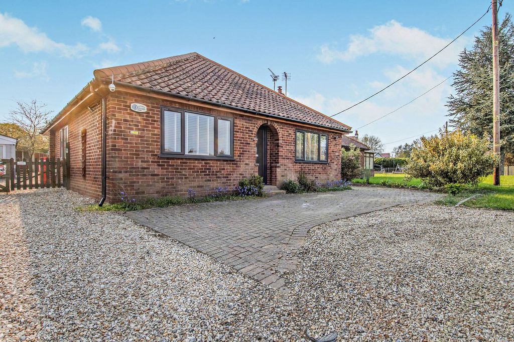 Property photo 1 of 28