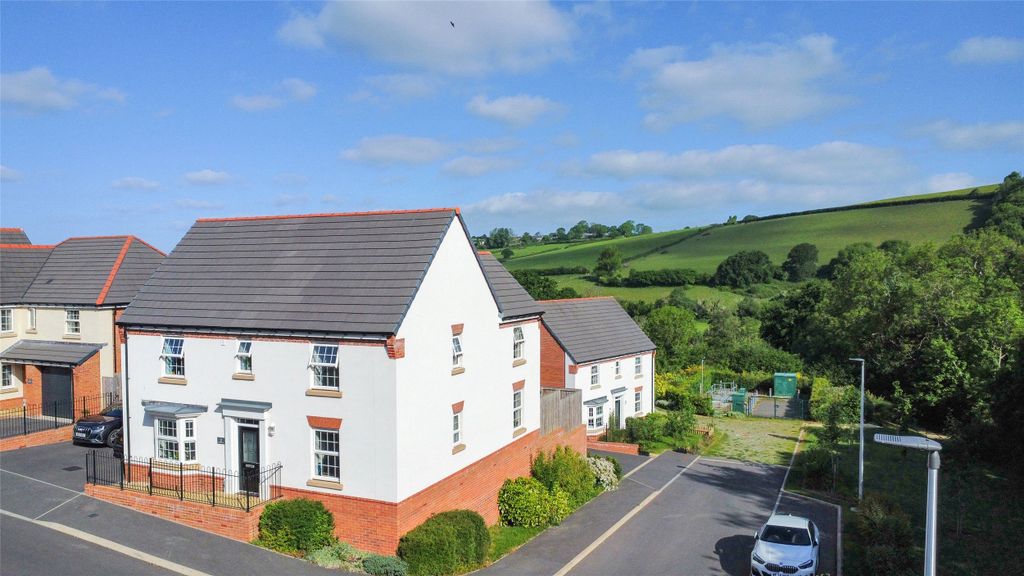 Property photo 1 of 17 Picture No. 03