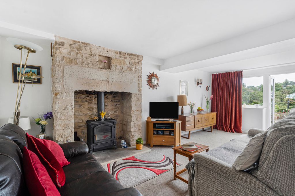 Property photo 2 of 30 13_88407.Jpg