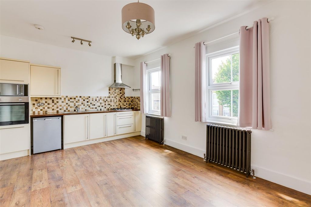 Property photo 3 of 9 Haydons Road, Sw19 1Hh-3