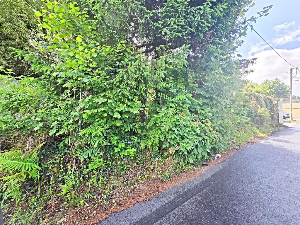 Property photo 1 of 4