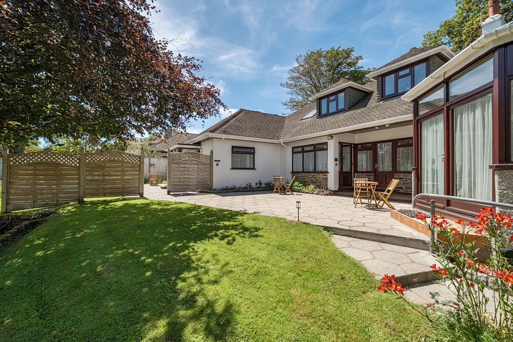 Property photo 2 of 14 Photo 2