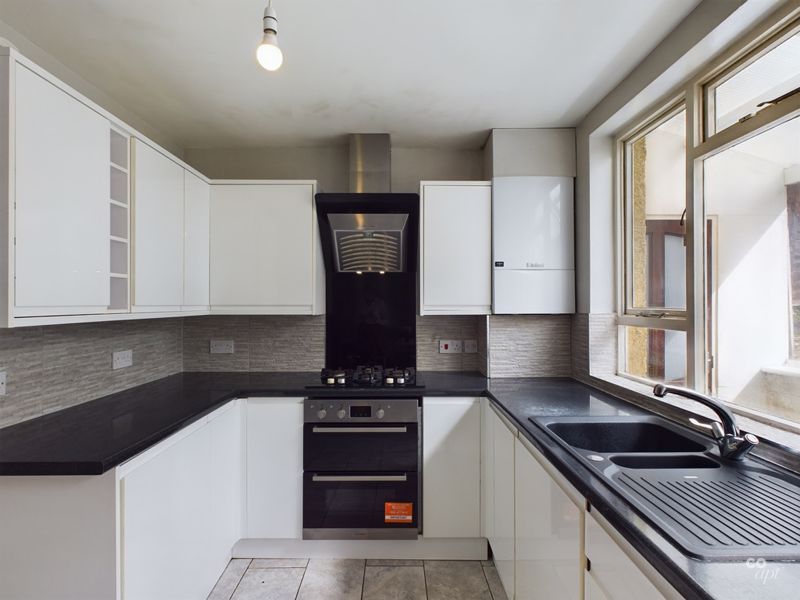 Property photo 3 of 12 Kitchen 2