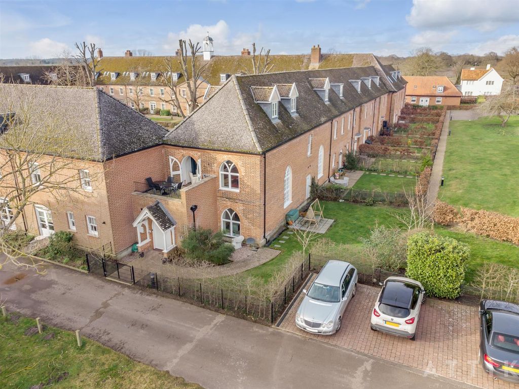 Property photo 2 of 60 52 The Chapel Blyth View Ip19 9Lb (1).Jpg