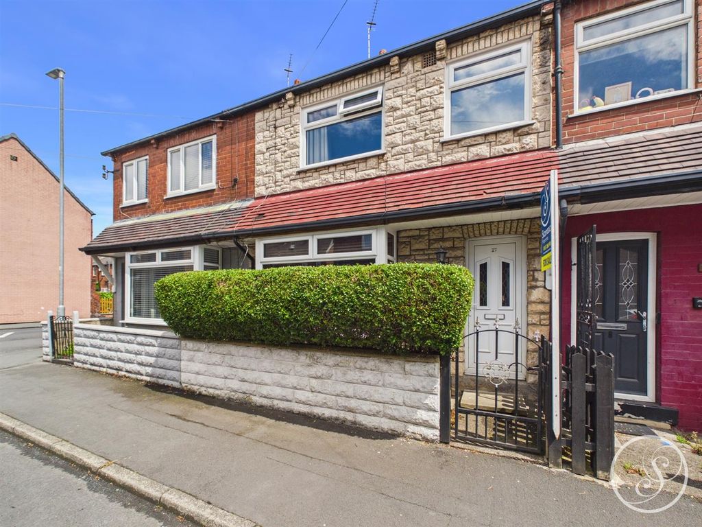 Property photo 1 of 10 External