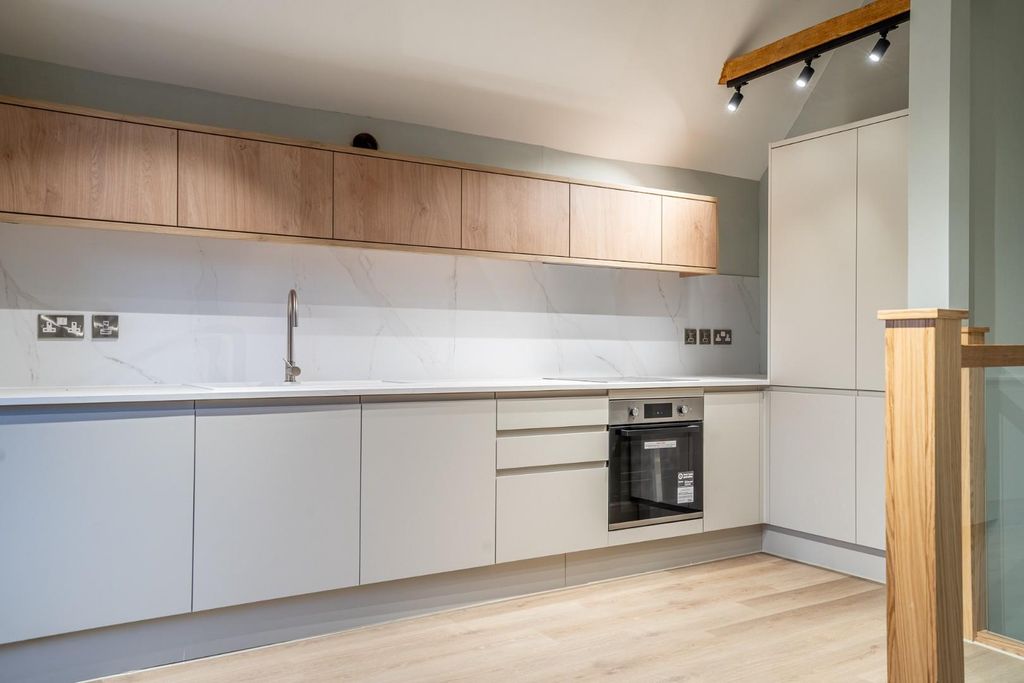 Property photo 3 of 15 Wg-17.Jpg