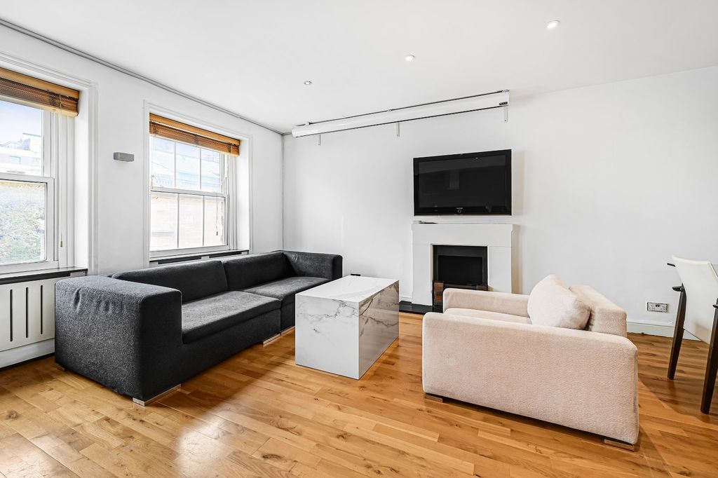 Property photo 1 of 18 Reception Room