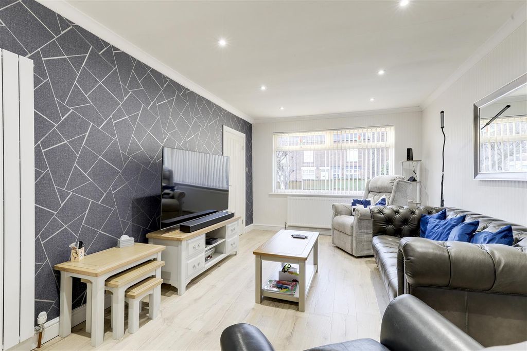 Property photo 2 of 18 1597.Jpg