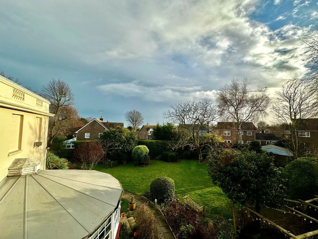 Additional image 11 of 2 bed flat for saleLeelands House, Grams Road, Walmer, Kent CT14