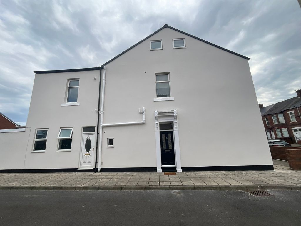 Property photo 1 of 21 4211341