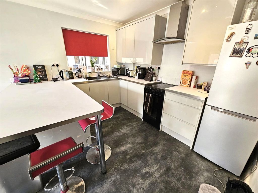 Property photo 2 of 9 Picture No. 01