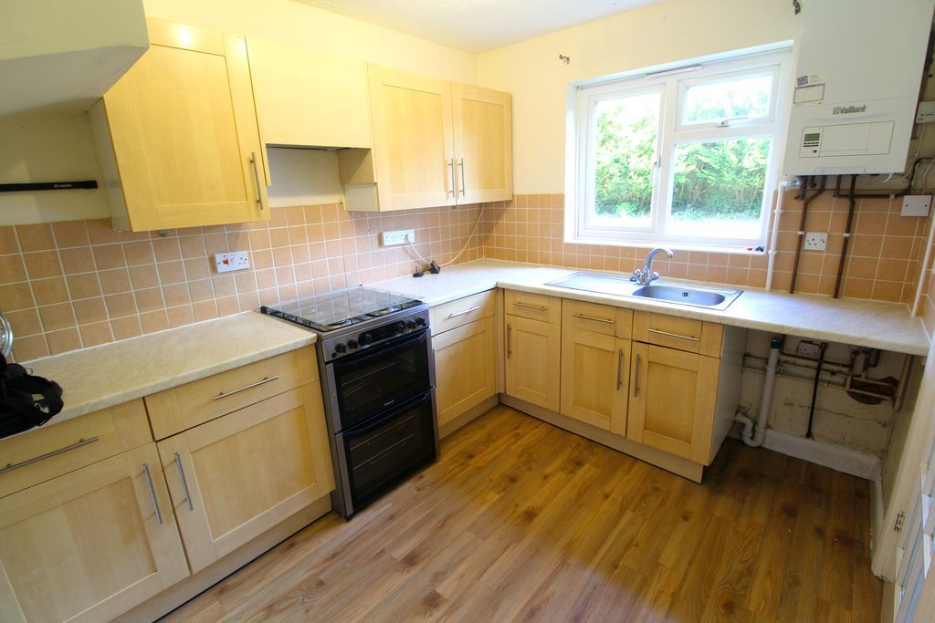 Property photo 2 of 15 Kitchen