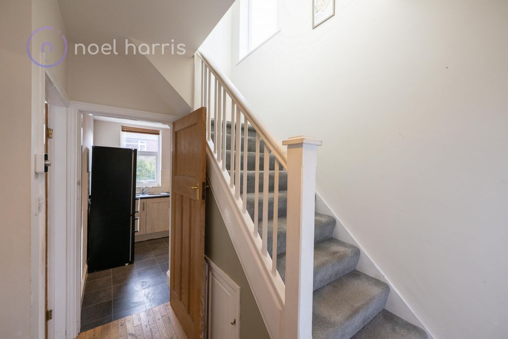 Property photo 2 of 21 Photo 2