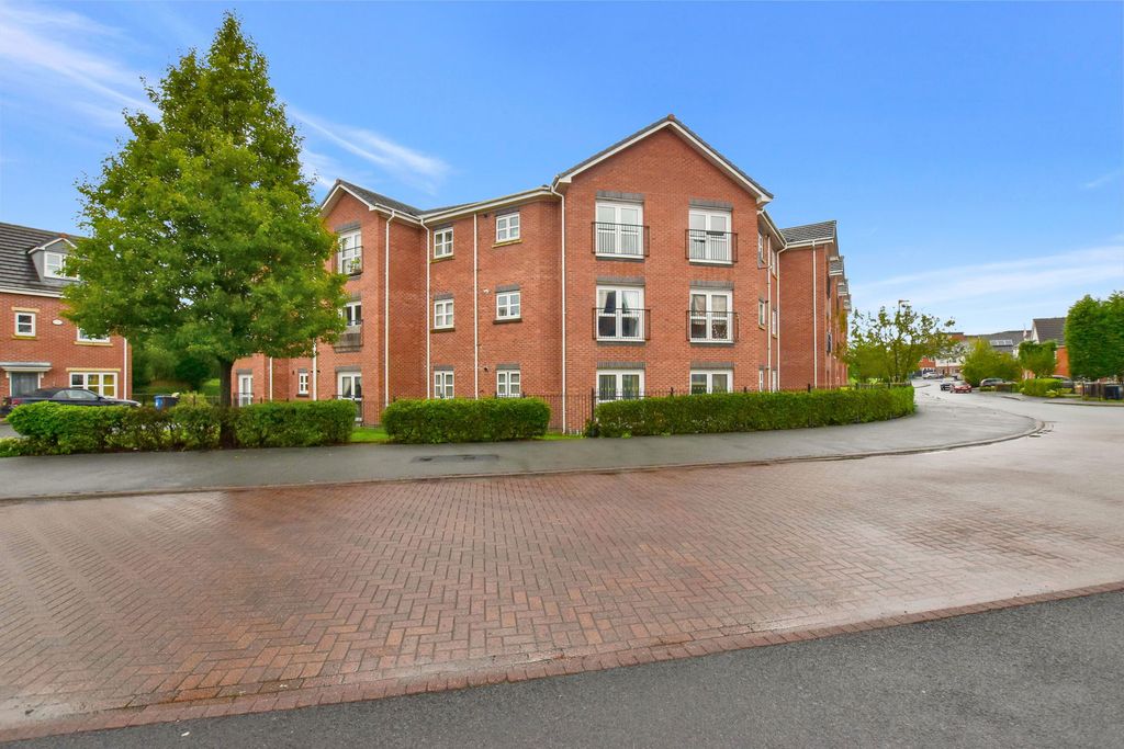 Property photo 1 of 5