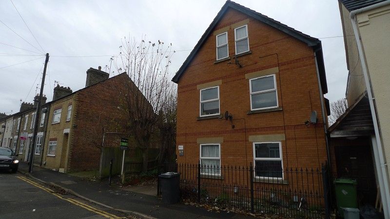 Property photo 1 of 9 2694-Pra12461-1-Raw