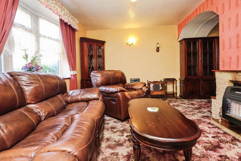 Property photo 2 of 45