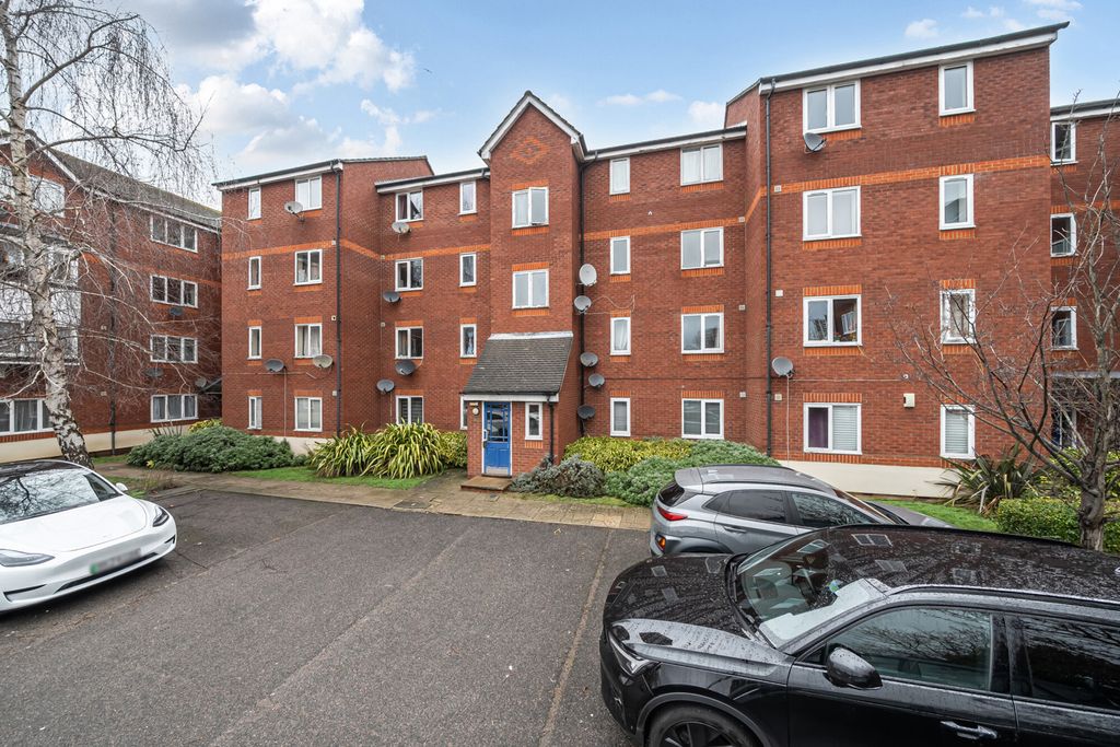 Property photo 1 of 13 External