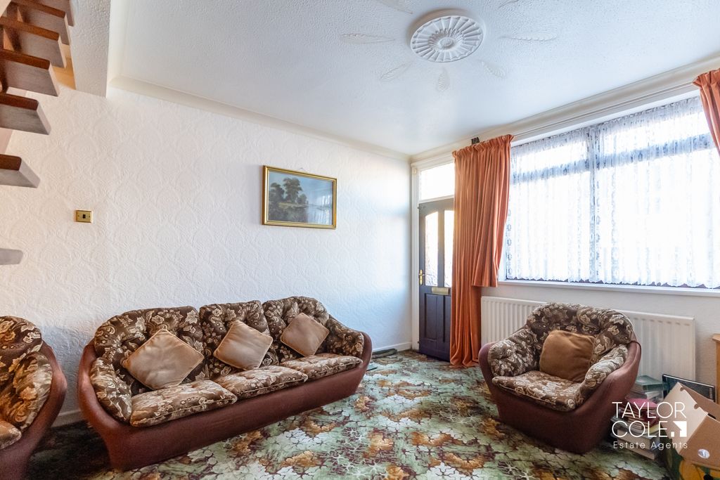 Property photo 3 of 15