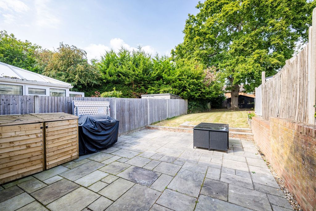 Property photo 2 of 12