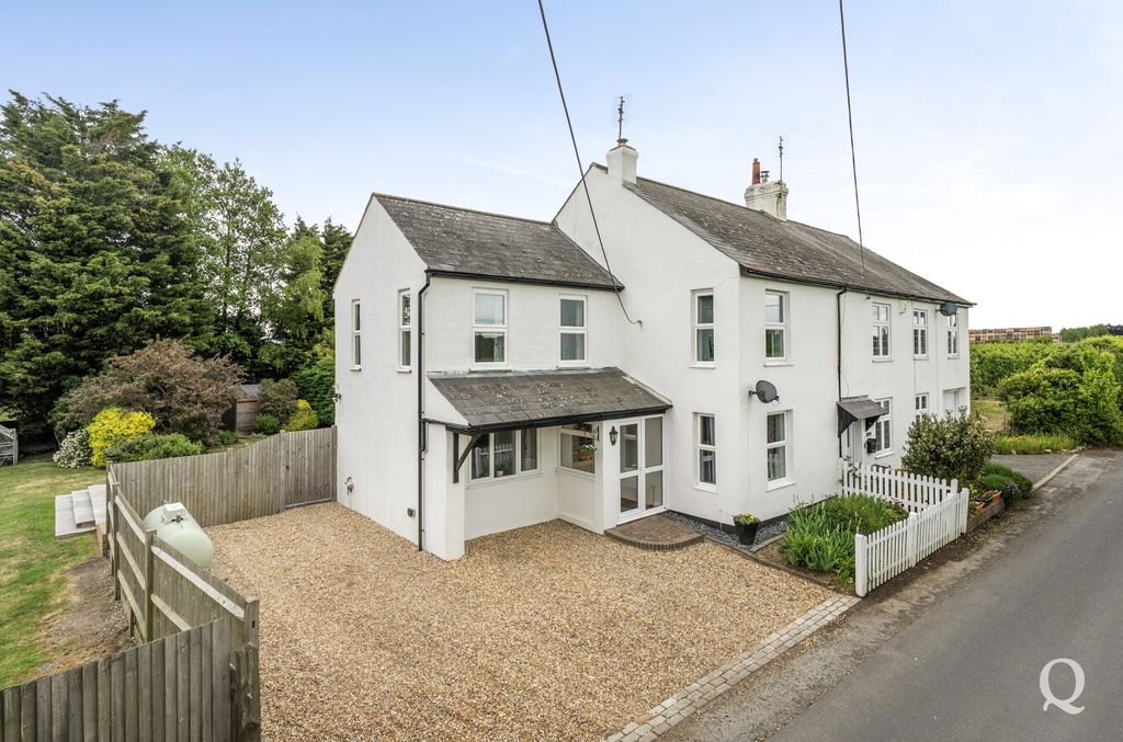 Property photo 1 of 26 B67d12ee-4A0E-48E...