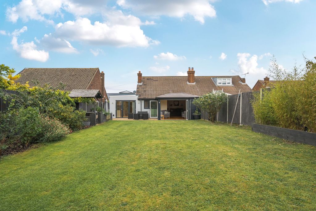 Property photo 2 of 23