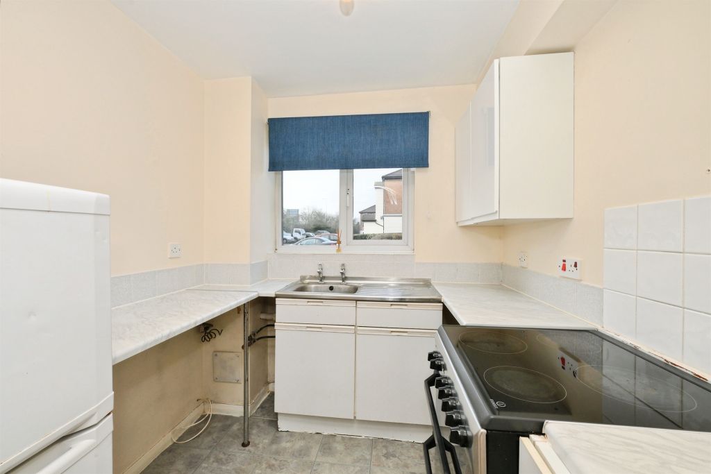 Property photo 2 of 16