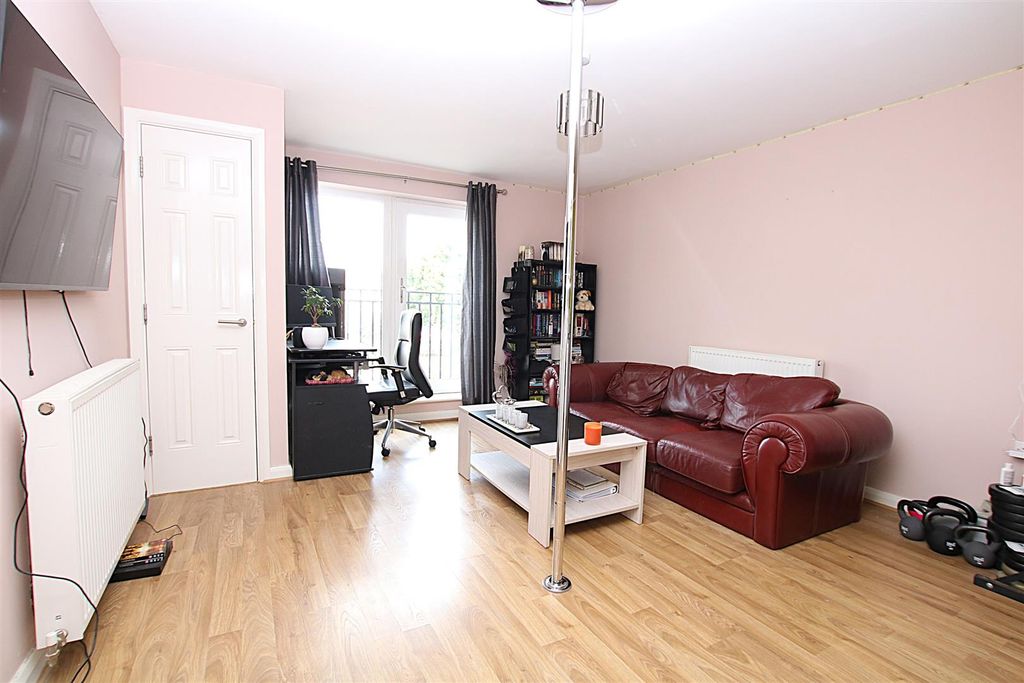 Property photo 2 of 6 Img_6411.Jpg