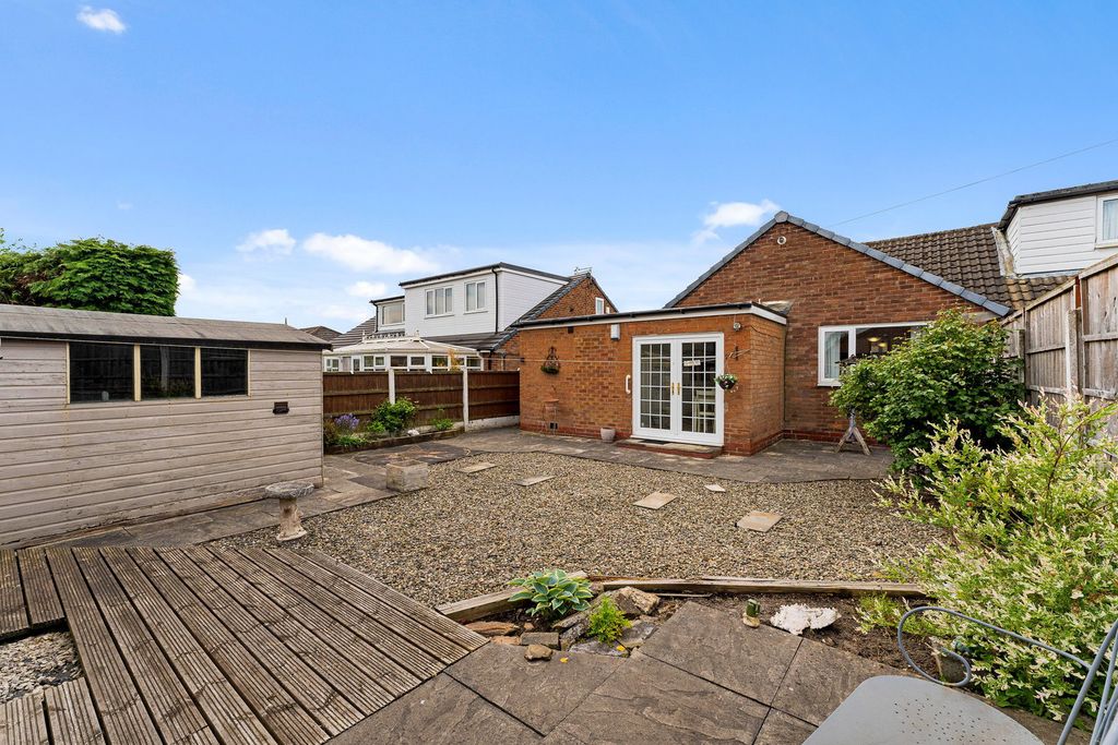 Property photo 3 of 27