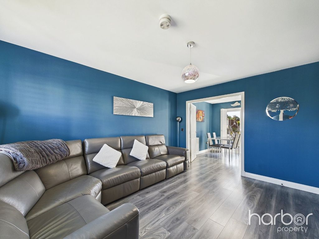 Property photo 2 of 23 5893832