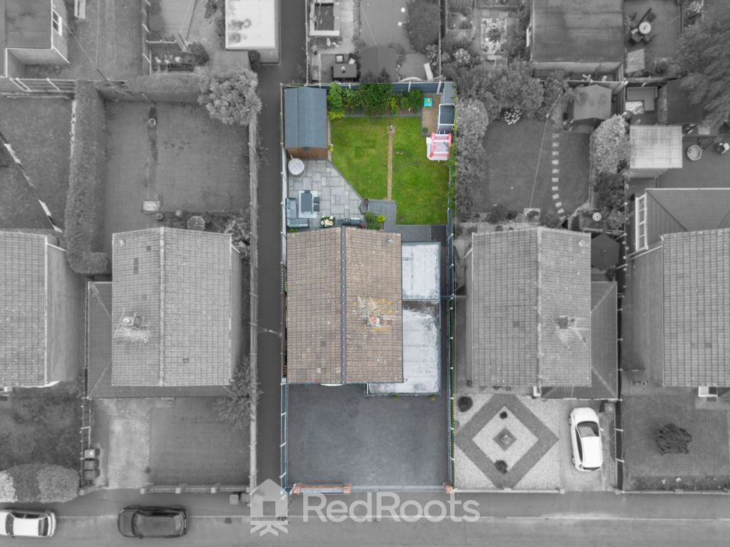 Property photo 2 of 30 3706172