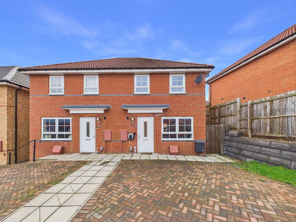 Property photo 1 of 12 External